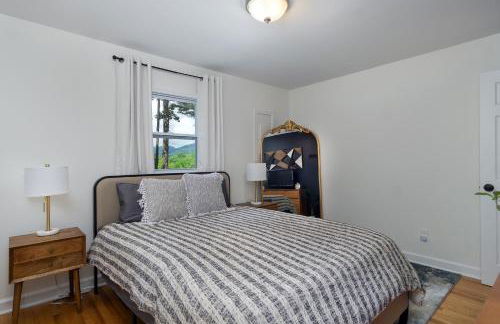 Nomad Retreat Pet-Friendly, Hot Tub & Mountain View - Foto 19