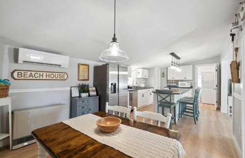 Riverside Retreat Minutes to Beach Updated Kitchen - Foto 9