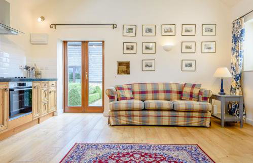 Coursehill Barn - Photo 7