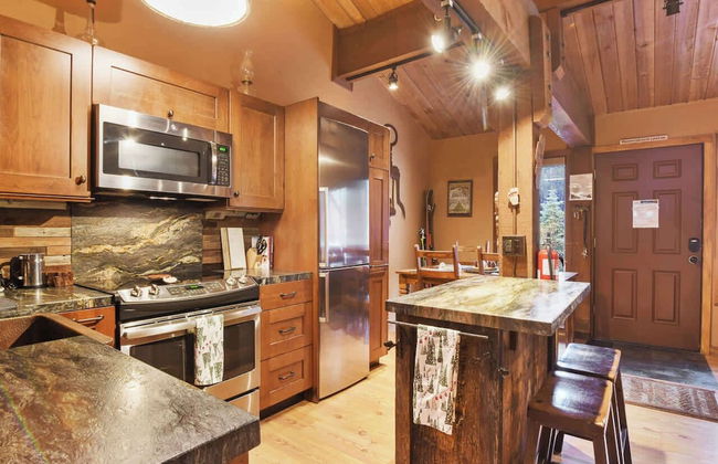 North Lake Tahoe Alpine Retreat 5 Min to Skiing! - Foto 5