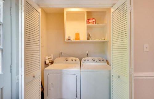 7 Mi to Dtwn Raleigh BBQ-Ready Townhome! - Foto 18