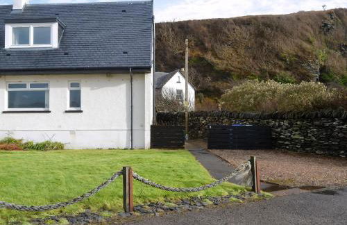 Seaview Cottage - Photo 14