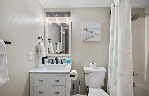 Pelican Beach Resort Destin - Photo 2