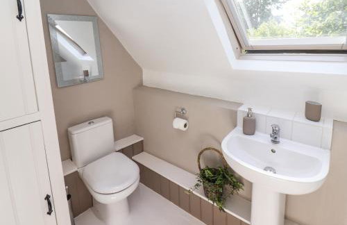 Woodbine Cottage - Photo 33