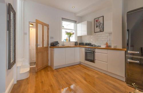 Luxe Garden House Sleeps 6 Central Exeter - Foto 7