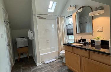 Cozy & Comfy Bright 3 Bedroom Home - Foto 27