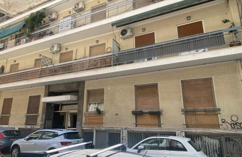 Cozy & Connected, Walk to Culture, Metro in Minutes - Foto 2