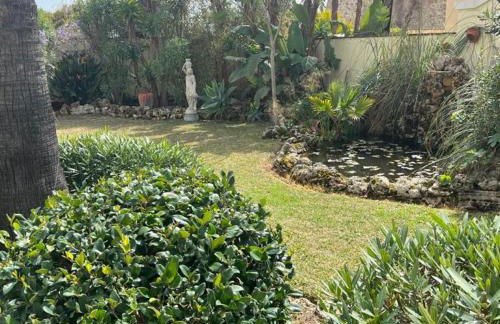 Beautiful villa 2 steps from the BEACH - Photo 33