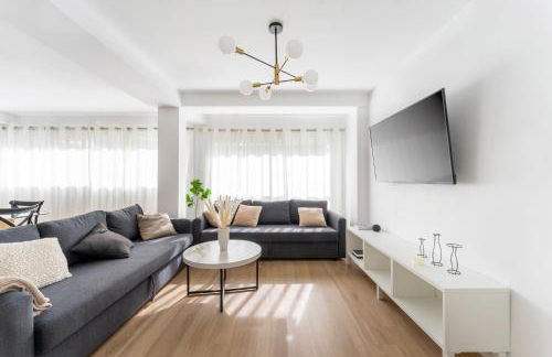 Espectacular piso reformado al lado del rio Turia - Foto 3