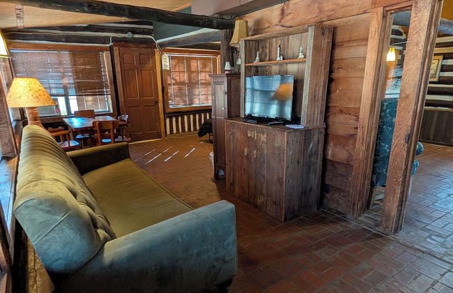 Cedarvale Cabins at Turner Falls - Photo 43