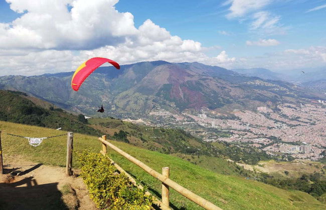 Voo de parapente por Medellín - Foto 1