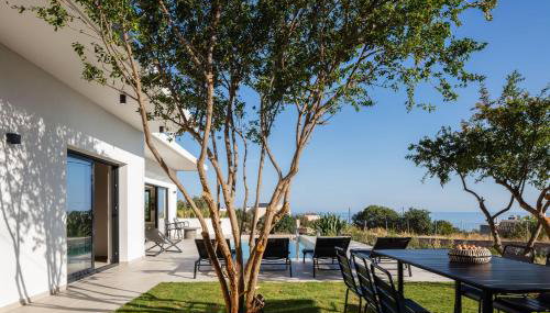 Harisma Villa, with Sensory Design & Prime Spot, By ThinkVilla - Foto 3, Garden view