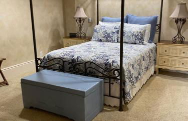 Flagler Beach Ocean Front Villa w/ Lg. In ground Pool-5-6Br/4Bth& attached apt - Photo 53