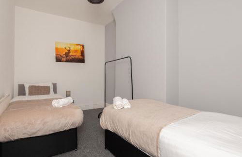 Modern 3 bed, sleeps 8 - Foto 9