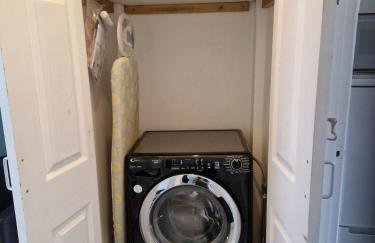 Unique Exmouth Family Holiday Home Close to Beach & Town - Photo 10