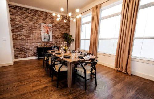 Downtown Escape - Backyard, Game room and Free Parking - Foto 45