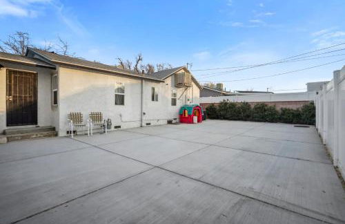 Cozy single story 2 bdrm family home near the BLVD - Foto 32