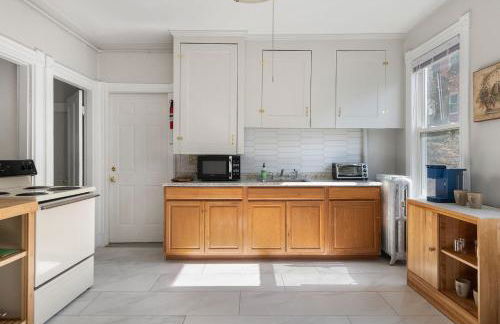 Knock on Wood - Airy Charm in Heart of Downtown - Foto 15