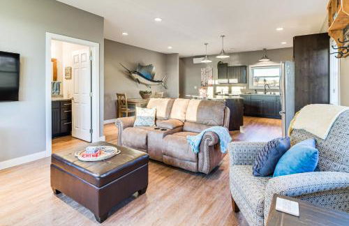 Lakefront Gem Grills and Fire Pit in Dent - Foto 5