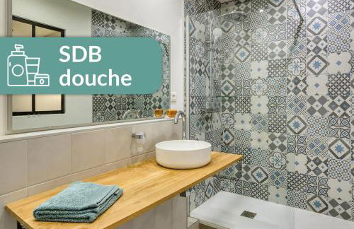 Cosy Appartement Lyon Valmy - parking - Foto 8