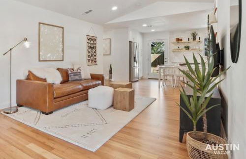 Trendy Remodeled Home by SoCo w Nice Outdoor Space - Foto 1