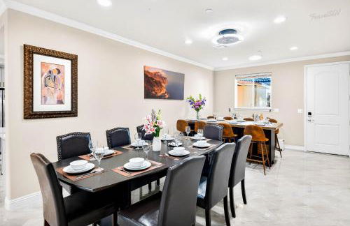 Spacious 9BR Home with Parking and Near DTLA - Foto 63