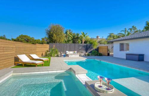 Immaculate 3 BDR in Oceanside - Private Pool & Spa - Photo 1