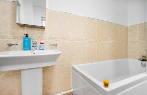 Mint drive 2 Beds With Secure Car Or Van Park w WiFi-Netflix No Deposit Required - Foto 46