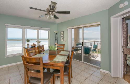 Spectacular Beachfront Views from this Tastefully Decorated Condo ~ PH5B Palm House - Foto 8