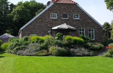 Pilsumer Warfthaus - Foto 1