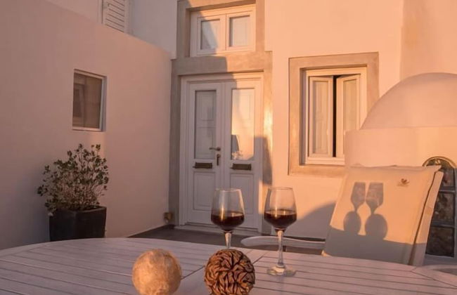 Karpimo Horizon - Caldera View with private hot tub - Photo 19