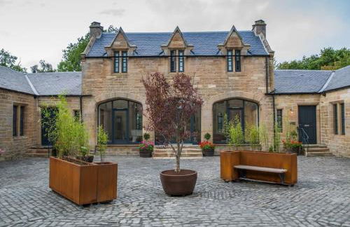 Stunning Edinburgh 1820s stables converted house - Foto 9