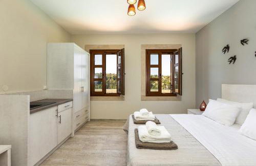 Ilys Home, a Country-chic Retreat with Pool & BBQ, By ThinkVilla - Photo 35