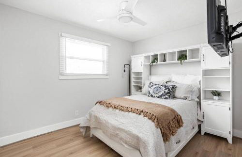 Newly Renovated Retreat 30mins to Downtown Indy - Photo 25