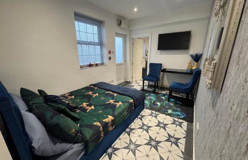 Marble blue flat, City of Gloucester - Foto 12