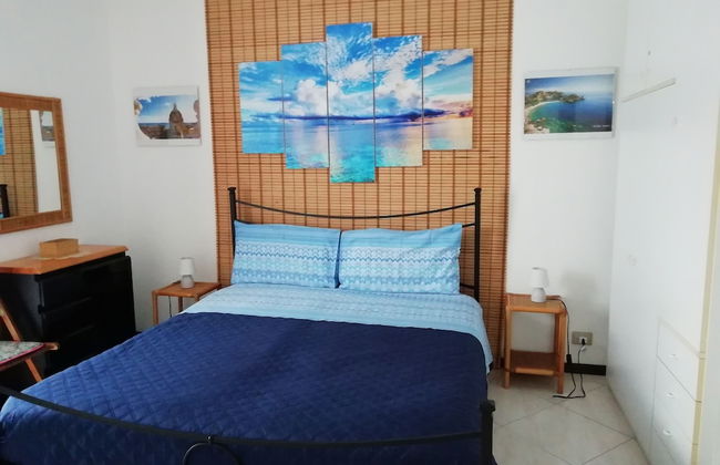 Two Rooms 30 Meters From the sea Near Etna and Taormina and Catania - Photo 2