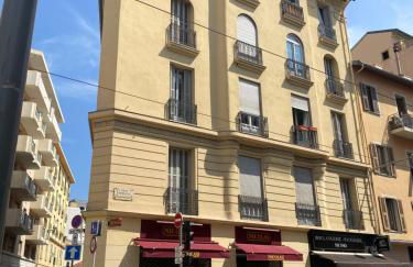 Spacieux appartement climatisé centre Nice - Photo 2