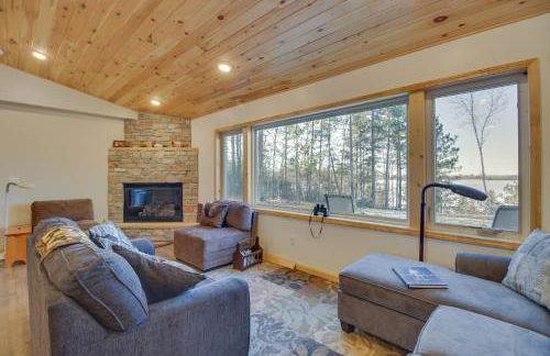 Hines Vacation Rental with Grill Walk to Lake! - Foto 2