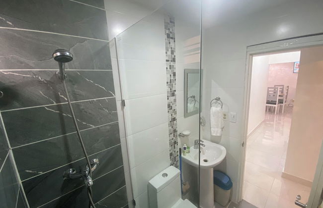 7DR Apt in Prime Location Near Monumental Area - Photo 11