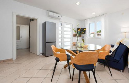 Awesome Apartment In Lukovo Sugarje - Foto 32