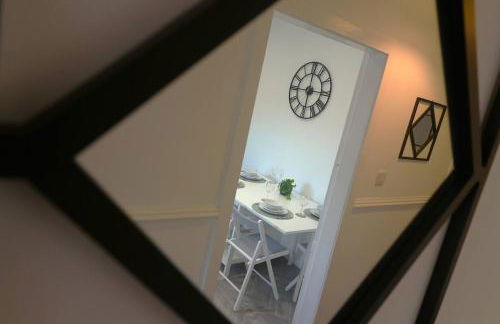 Modern 2 Bedroom Cottage Flat - Foto 24