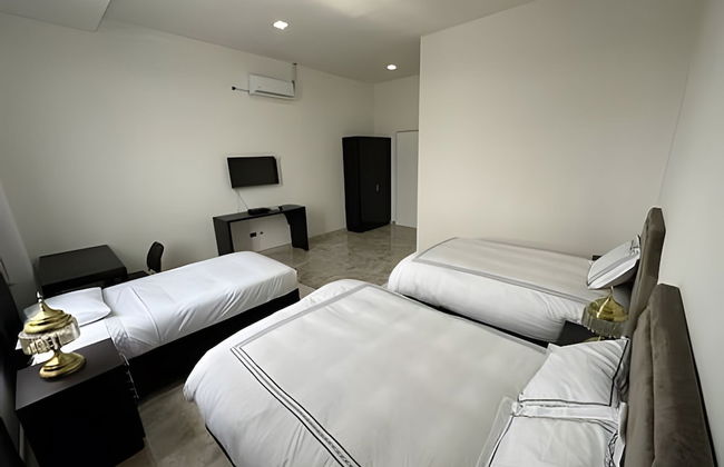 RIO HOTEL - Photo 17