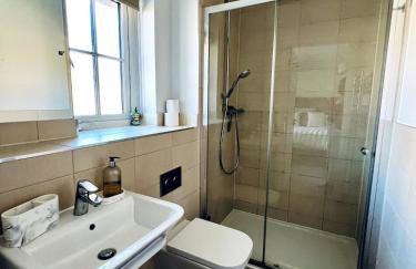 4 Bedroom home with study space - Foto 16