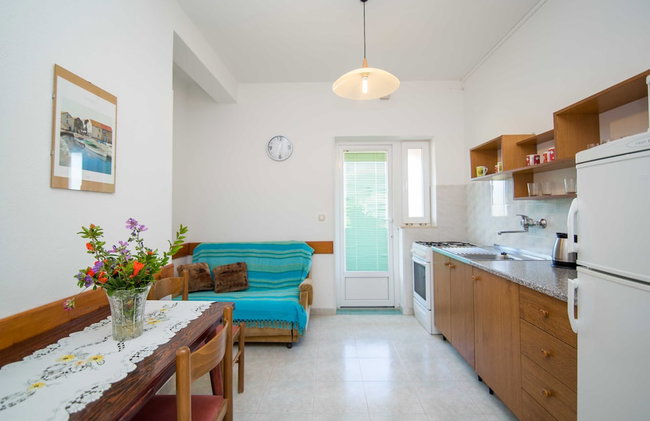 Comfortable Kastel Stafilic Apartment with Balcony - Two Bedroom Apartment with Balcony and Sea View - Foto 13