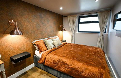 The Hideout - private luxury cabin near the sea with garden area, sea views and parking - Foto 17