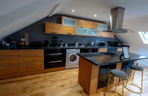Spacious Two Bed Central Sunniside Penthouse Apartment - Foto 21