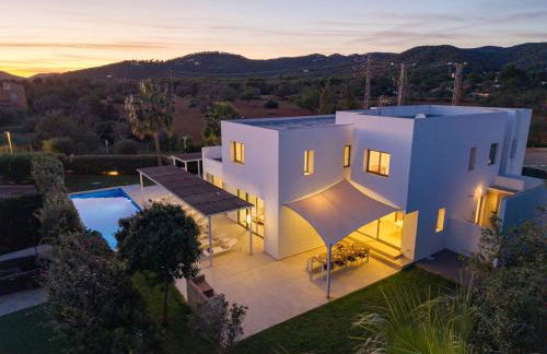 Villa Near Ibiza Town sleeps 10 - Foto 4