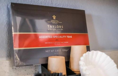 Spacious Stylish and Convenient - Foto 51