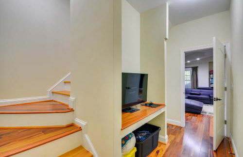 High Point Vacation Rental with Private Deck! - Photo 28