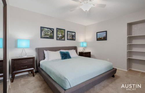 2 Miles to DT Updated Pet-Friendly Home for Four - Foto 12